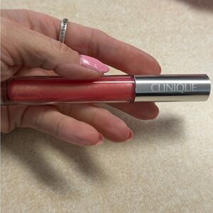 Clinique Pop Plush Creamy Lip Gloss- Party Pop (special holiday color)